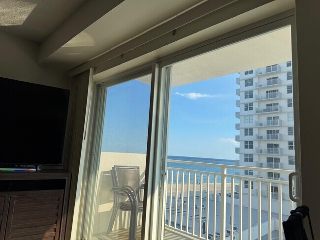 Foto del edificio - 4505 S Ocean Blvd