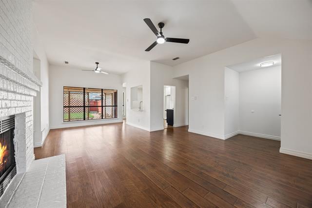 Foto del edificio - 7214 Aberdeen Dr