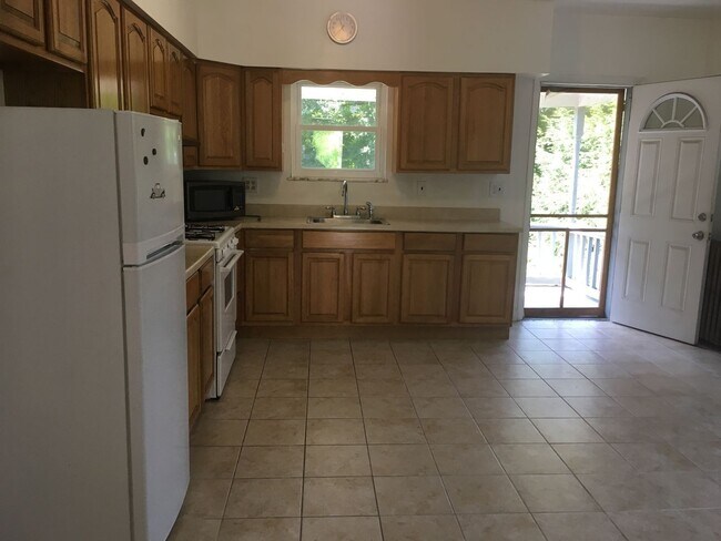 Foto del edificio - 5626 Wilkins Ave