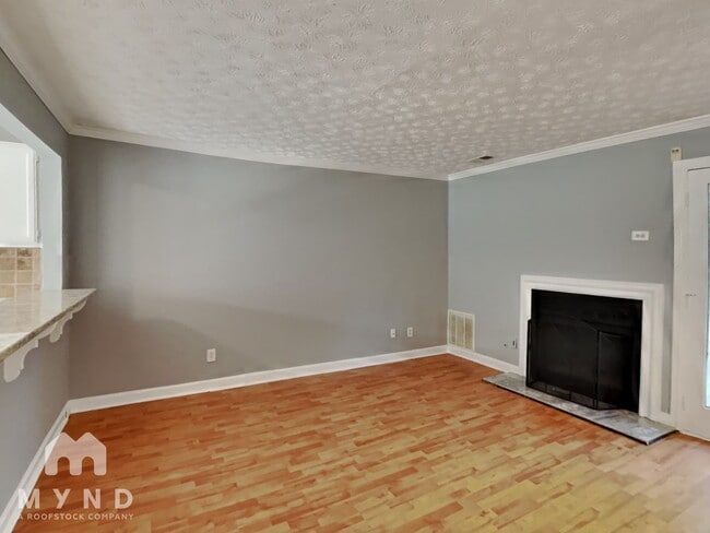 Building Photo - 3588 Kennesaw Station Dr