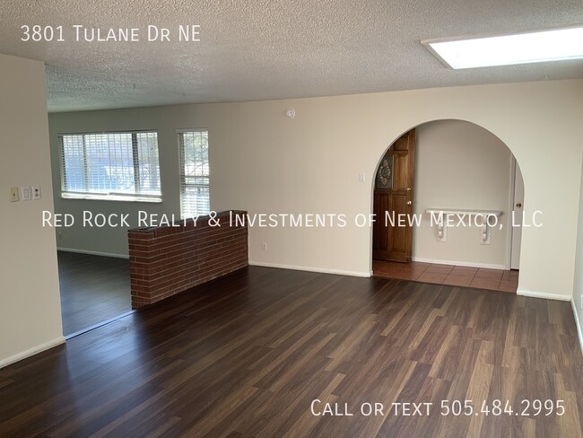 Foto del edificio - 3 Bedroom in NE ABQ now avaliable