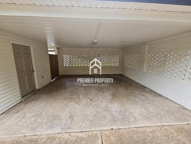 Building Photo - 1762 Bekah Rd