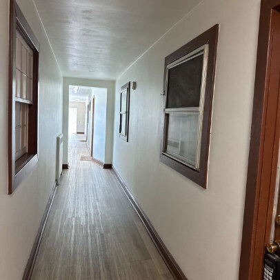 Foto del edificio - Downtown Front Royal 2 Bed, 1 Bath Apartment – Walk to Shops, Dining & Park