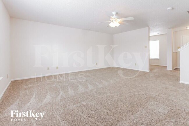 Building Photo - 1348 Clove Court