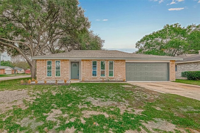Building Photo - 2330 Grindstone Ln