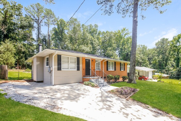 Primary Photo - Nice 3 Bedroom, 2 Bath Ranch Home