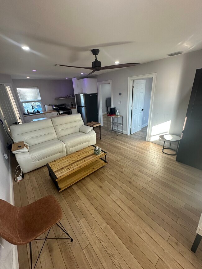 Foto del edificio - 3114 Dupont St S