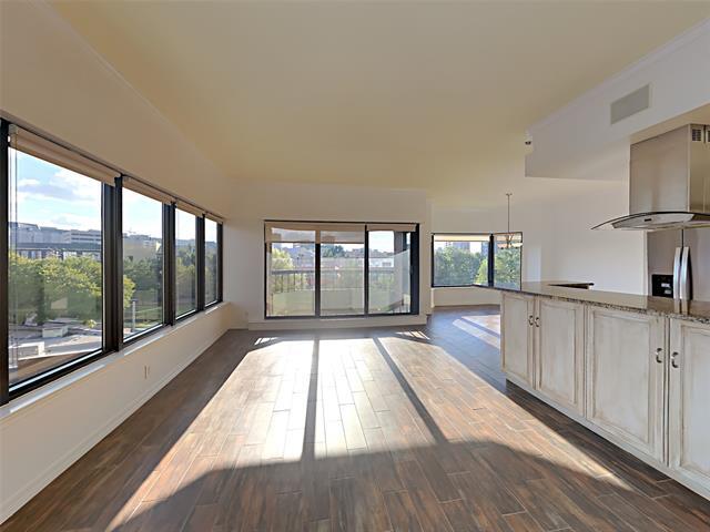 Foto del edificio - 3030 McKinney Ave
