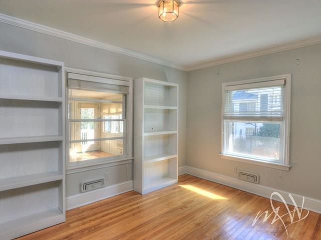 Building Photo - 26 Swan Lake Dr