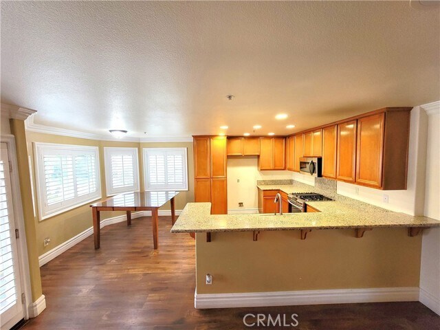 Building Photo - 3051 Portola St