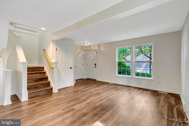 Building Photo - 7057 Sauvage Ln