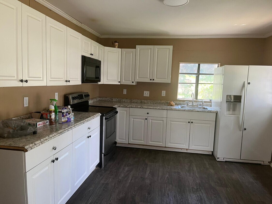 1100 SE 5th St, Okeechobee, FL 34974 House Rental in Okeechobee, FL