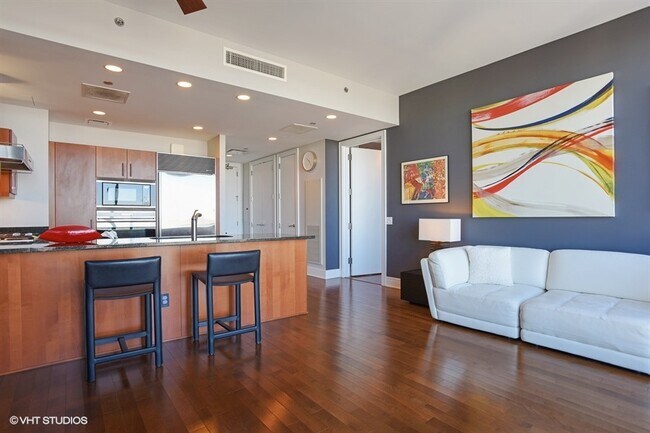 Building Photo - 401 N Wabash Ave