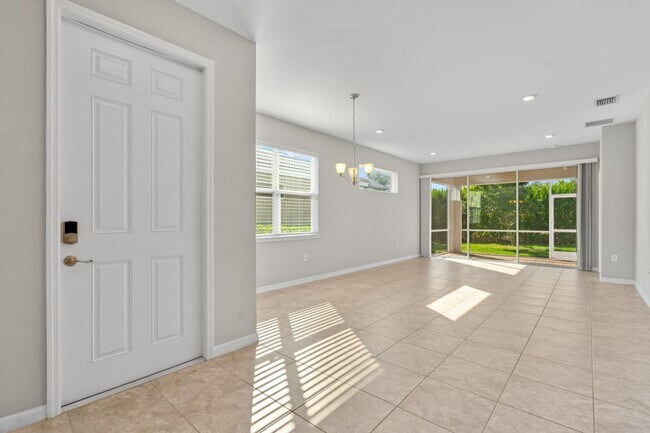 Foto del edificio - 4425 Dutchess Park Rd