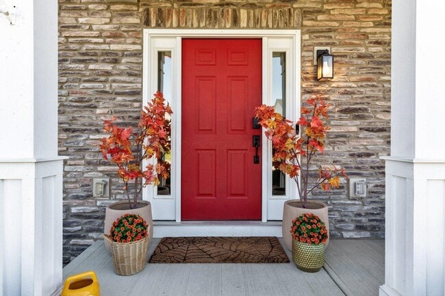 Building Photo - 354 Passina Rd