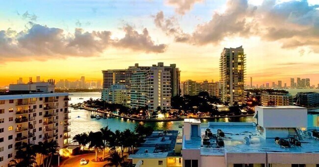 Foto del edificio - 1345 Lincoln Rd
