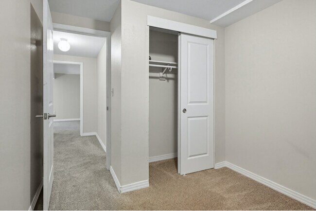 Building Photo - 3441 S Ammons St