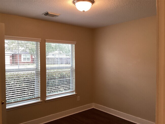 Building Photo - 255 Crystal Isle Dr