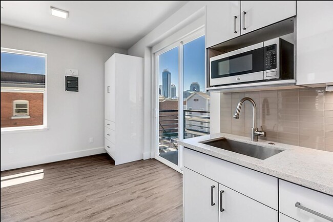 Interior Photo - 1722 Summit - Urban Studios w/ Shared Kitc...