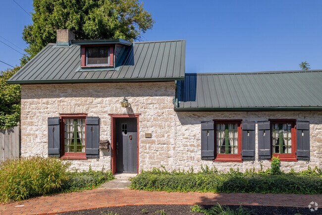 Centerville boasts the largest assortment of stone homes in the state.