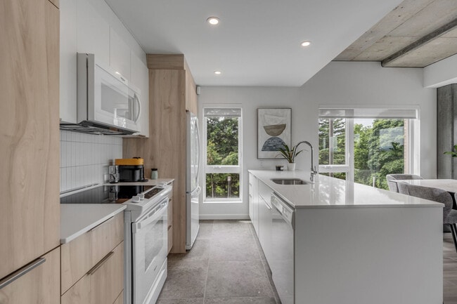 Building Photo - La KLÉ