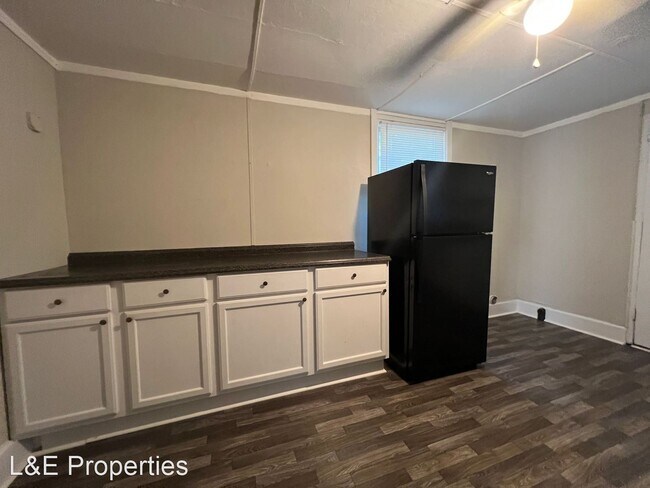 Building Photo - 2 br, 1 bath House - 317 N. Lee Street