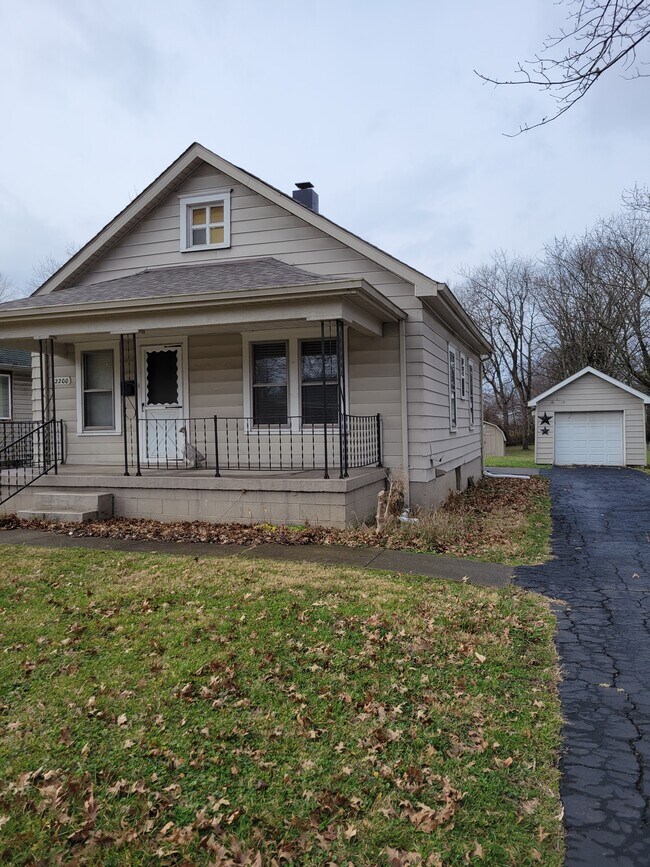 2200 Winton St, Middletown, OH 45044 House Rental in Middletown, OH