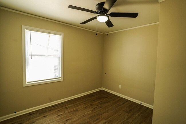 Foto del edificio - Fully Renovated 3-Bedroom Home – Move-In R...