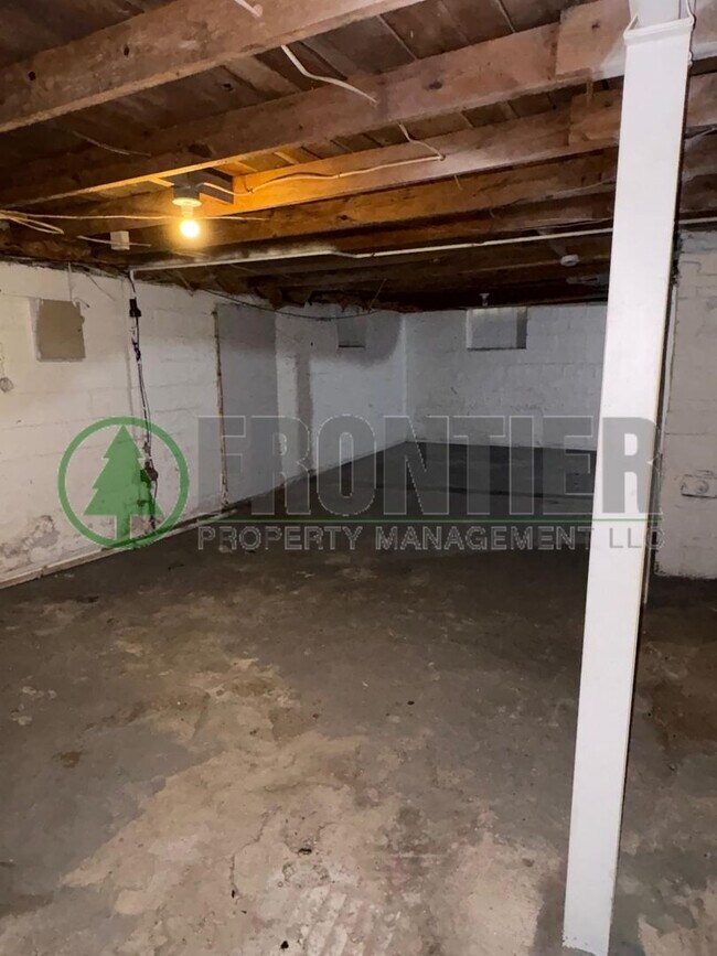 Photo - Check out this cozy 3-bedroom, 1-bath— perfect if you’re looking for something comfortable and af... House