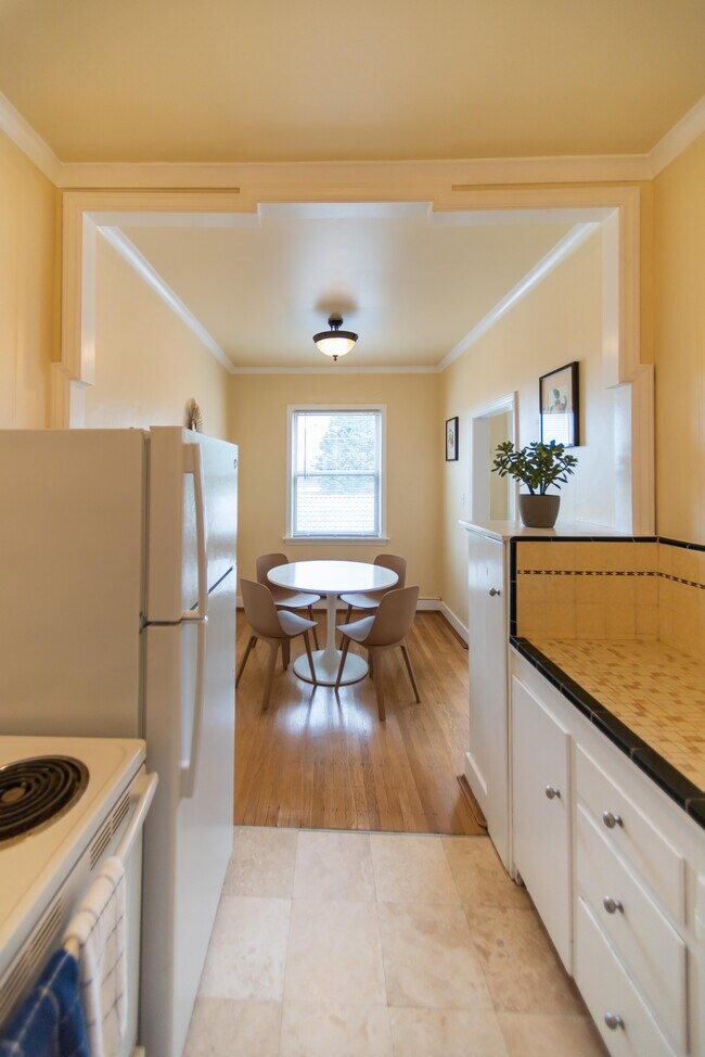 Foto del edificio - 320 Summit Ave E