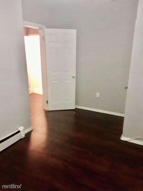 Foto del edificio - 2 br, 1 bath Townhome - 22 Seymour Ave