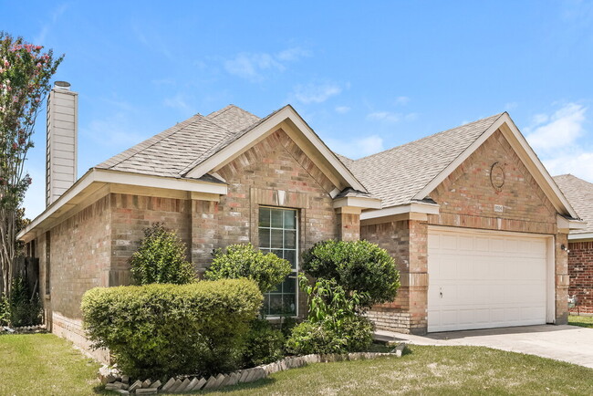 Foto del edificio - 8504 Rock Creek Dr