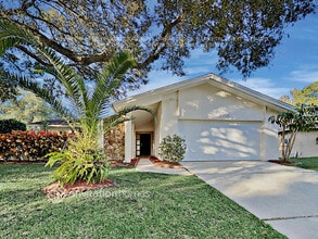 Building Photo - 3100 Blue Heron St