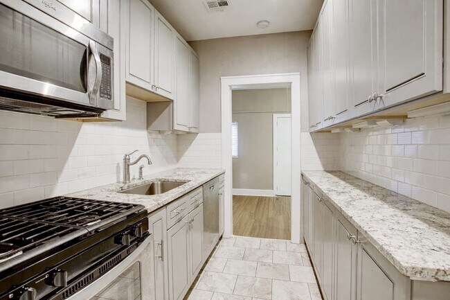 Foto del edificio - 1022 Fugate St