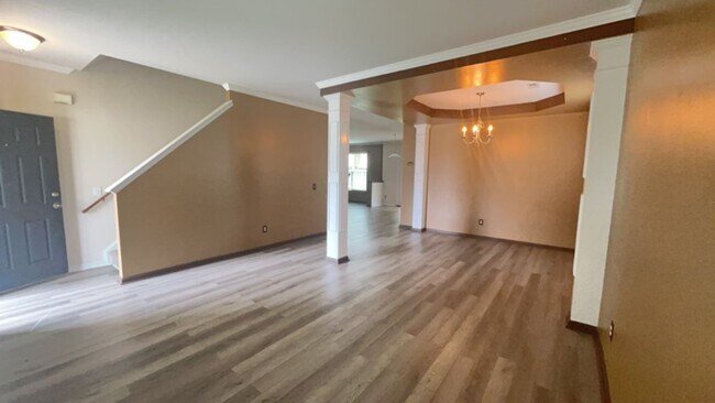 Foto del edificio - 4 Bedroom 2.5 Bath Home Located In Buckshi...