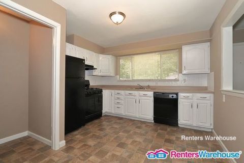 Building Photo - 56 Cady Dr