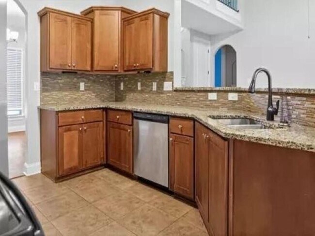 Foto del edificio - 6135 Abigail Bluffs Dr