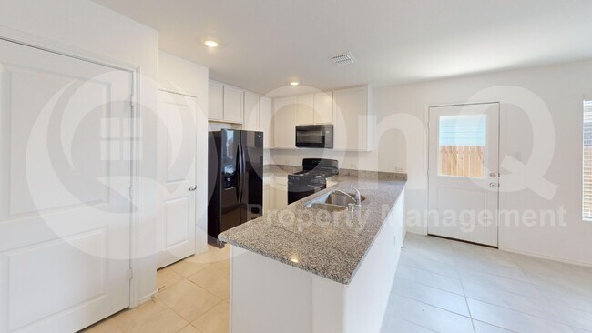 Building Photo - 7205 Gray Wolf Ln