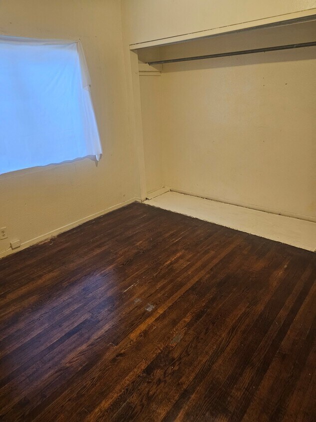 Foto del edificio - 9726 Zamora Ave