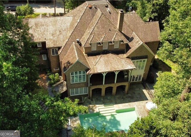 Building Photo - 2950 Slaton Dr NW