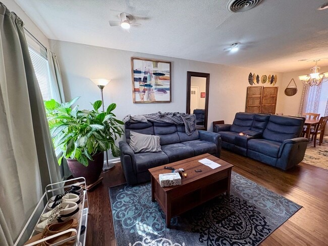 Photo - Adorable in Arlington: 3- Bedrooms 1- Bathroom 1- Car Garage House