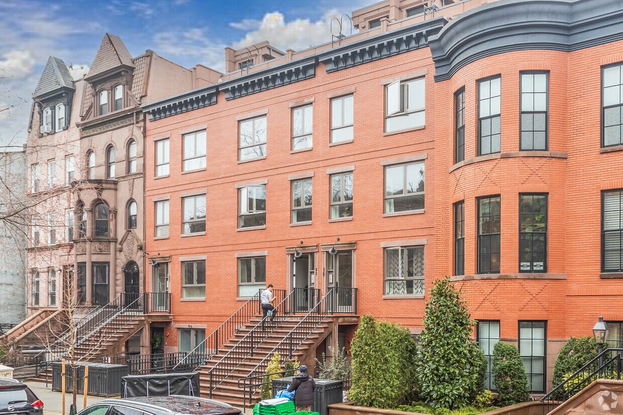 Primary Photo - 92-96 Lefferts Pl