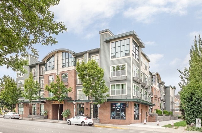 Building Photo - 16275 NE 85th St