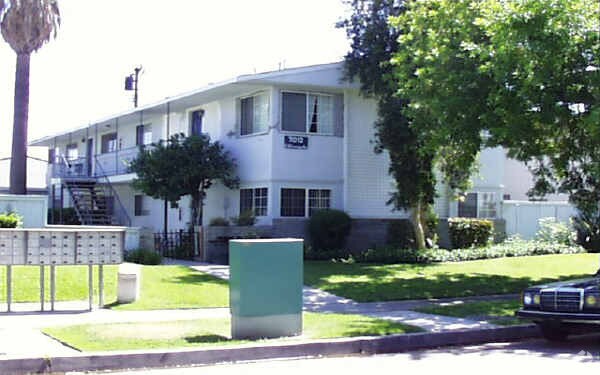 Foto del edificio - 7012 El Dorado Dr