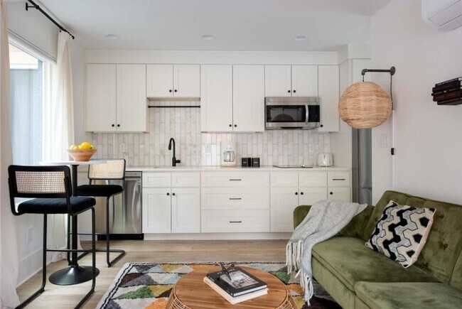 Foto del edificio - 542 Boulevard NE