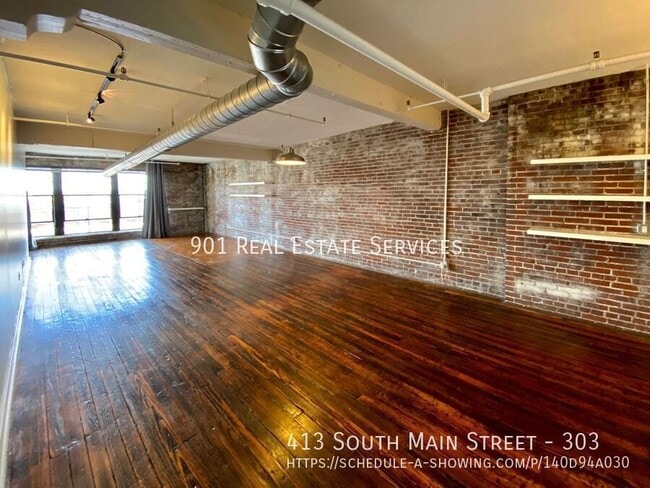 Building Photo - 413 S Main St