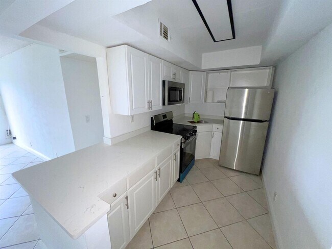 Foto del edificio - 3700 N Pine Island Rd