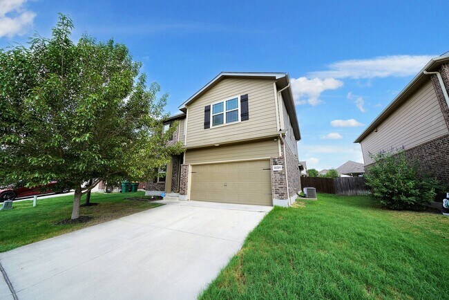 Foto del edificio - Beautiful Rental in Converse! Realtor Comm...