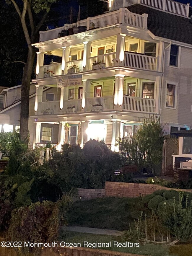 Foto del edificio - 100 Fletcher Lake Ave