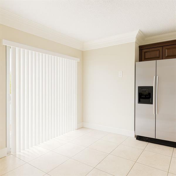 Foto del edificio - 2376 NW 36th Ave